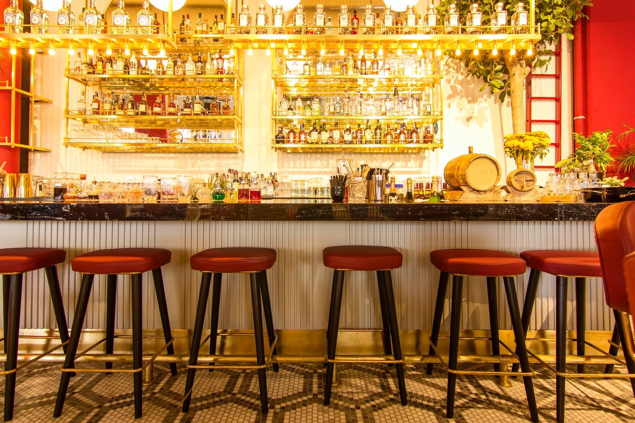 Interested in Designing Home Bar? 5 Bar Ideas for Home
